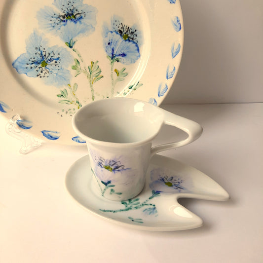 Juego de café porcelana pintada a mano amapolas azules floral unico.