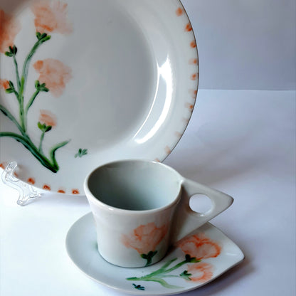 Juego de café  12 pcs porcelana pintada a mano claveles floral unico.