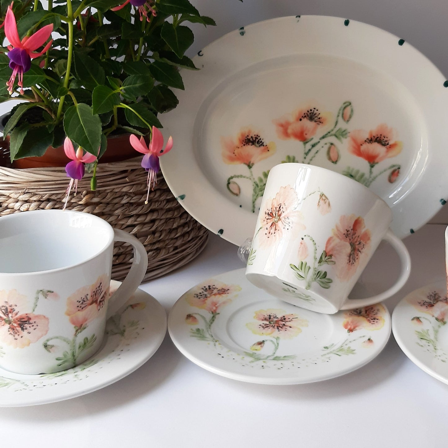 Juego de café 12 pcs porcelana pintada a mano amapolas único y artesanal.