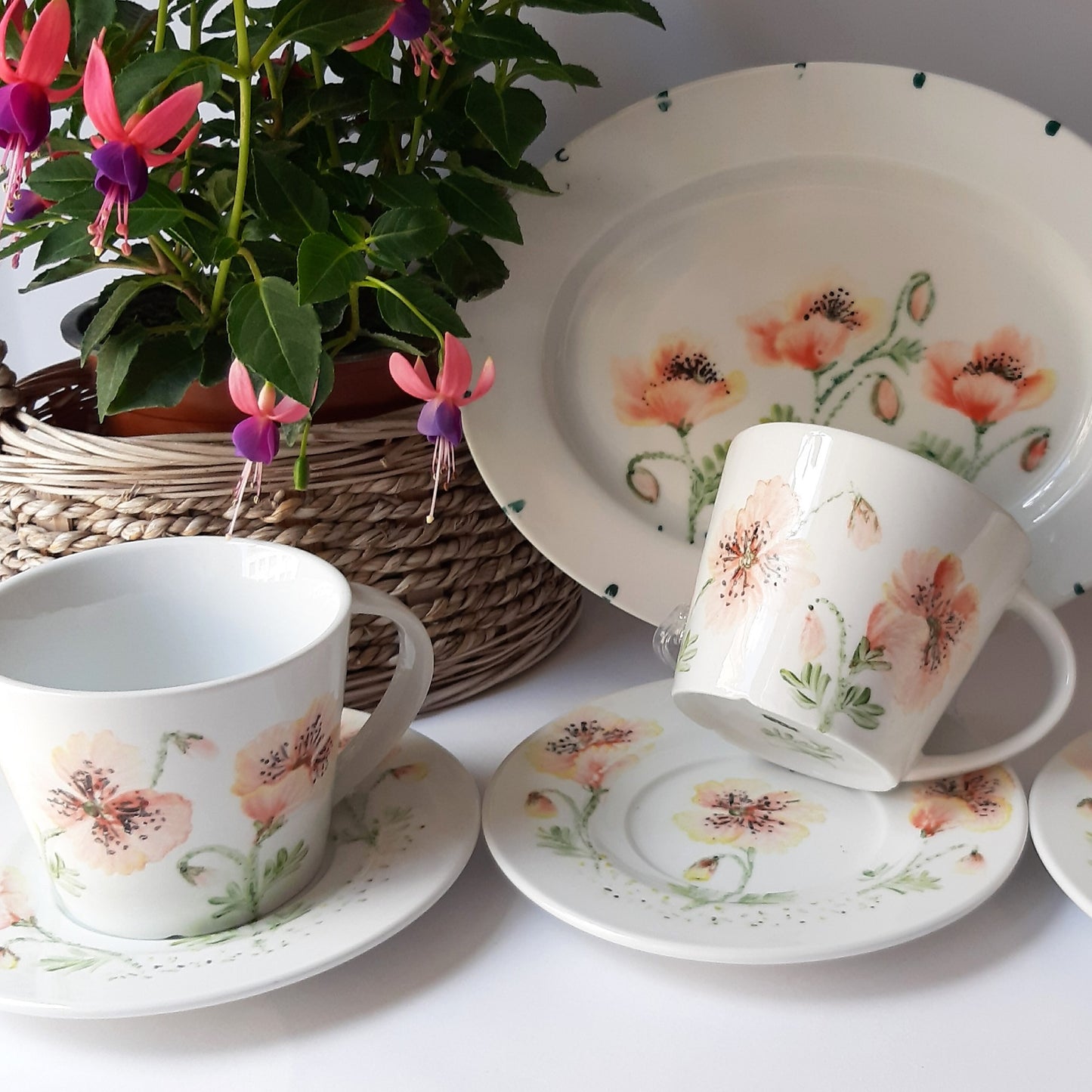 Juego de café 12 pcs porcelana pintada a mano amapolas único y artesanal.