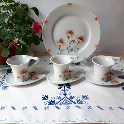 Juego de café  12 pcs porcelana pintada a mano amapolas floral unico.