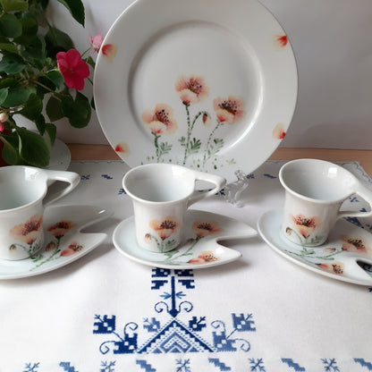 Juego de café  12 pcs porcelana pintada a mano amapolas floral unico.