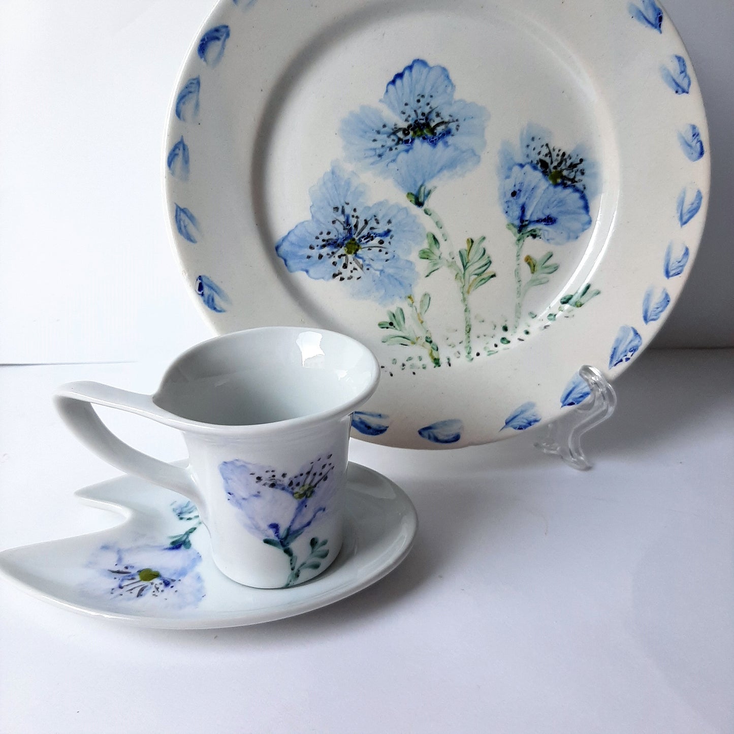 Juego de café porcelana pintada a mano amapolas azules floral unico.