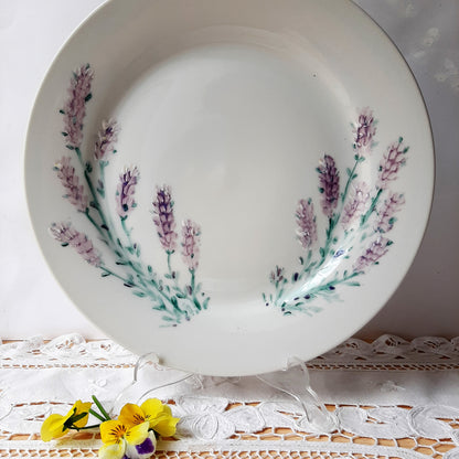 Plato esmaltado, pintado a mano, lavanda, vajilla porcelana,  arte floral, objeto artesanal.