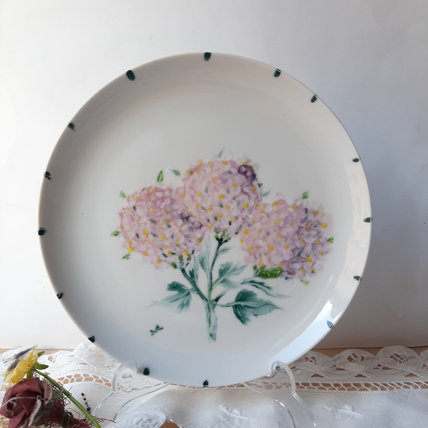 Plato esmaltado porcelana pintado a mano hortensia único artesanal no calcomania.