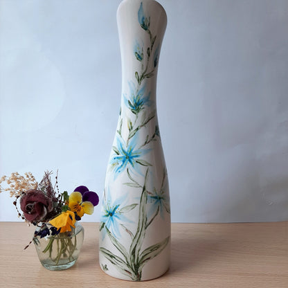 Jarrón de porcelana esmaltado pintado a mano floral artesanal único.