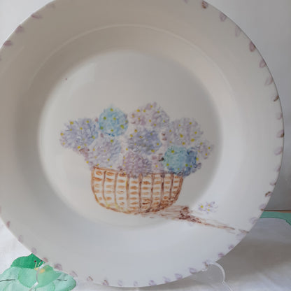 Plato pintado a mano hortensia porcelana floral único artesanal no calcomania.