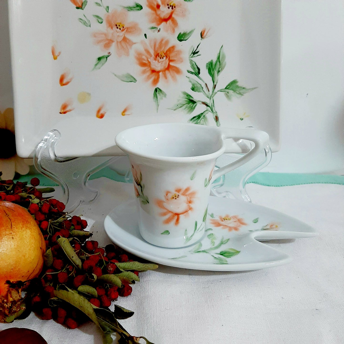 Juego de café esmaltado porcelana pintada a mano rosas coral único.