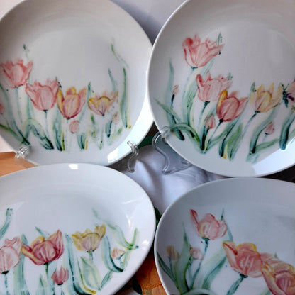 Vajilla  set  de 4 porcelana pintada a mano tulipanes  vajilla floral artesanal.