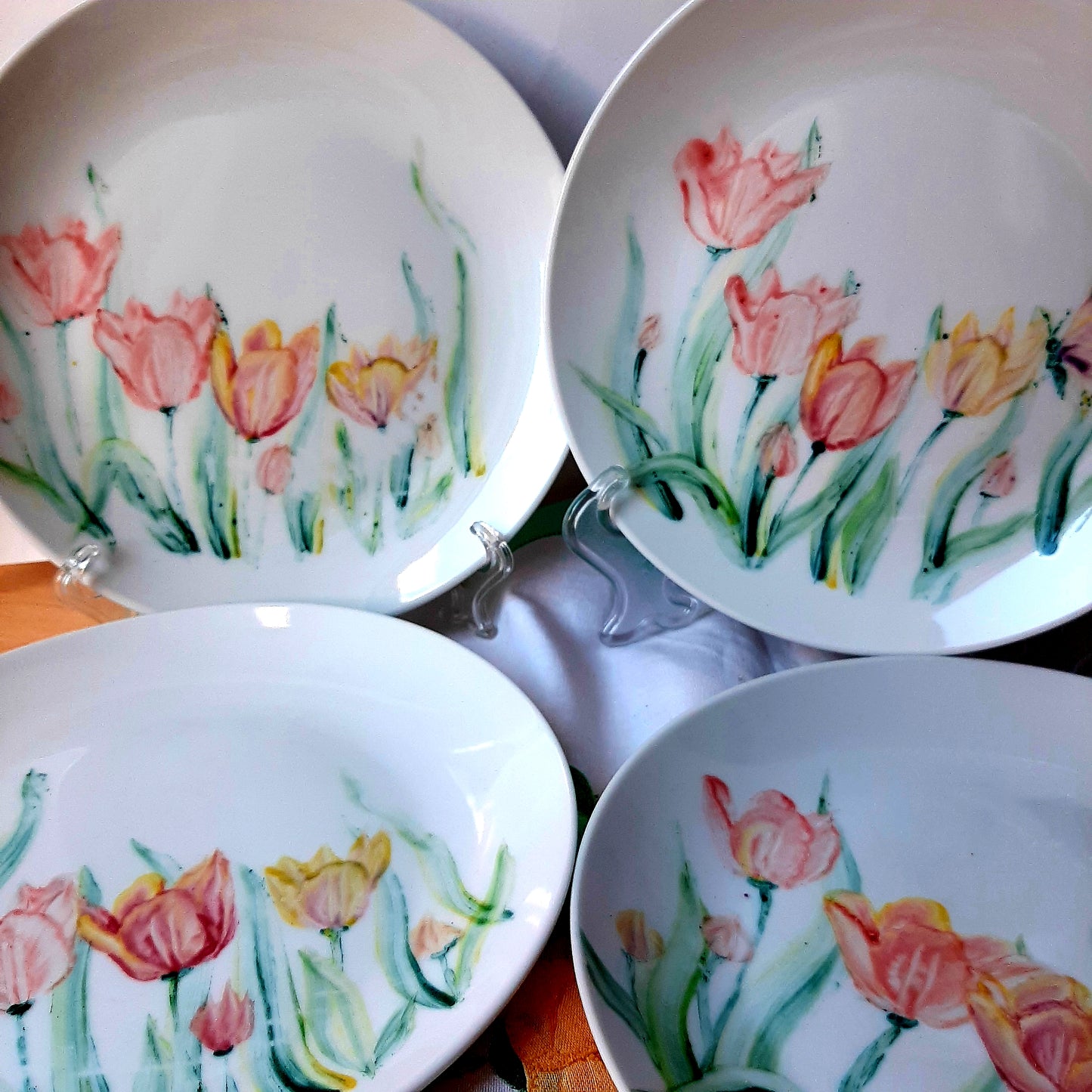 Vajilla  set  de 4 porcelana pintada a mano tulipanes  vajilla floral artesanal.