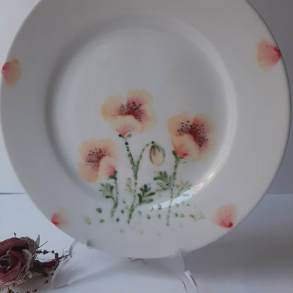 Plato esmaltado, porcelana pintada a mano, amapolas de primaveras,  vajilla, arte floral, objeto artesanal.