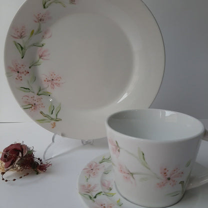 Juego de café porcelana pintada a mano ramita cerezo floral unico.