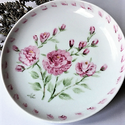 Plato esmaltado, pintado a mano, ramo de rosas, porcelana, rosa, vajilla, arte floral, objeto artesanal